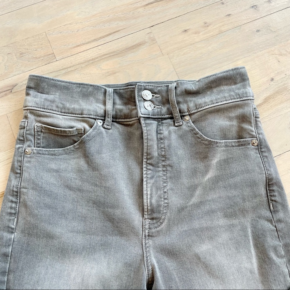 Express Super High Rise Jeans - Picture 7 of 14